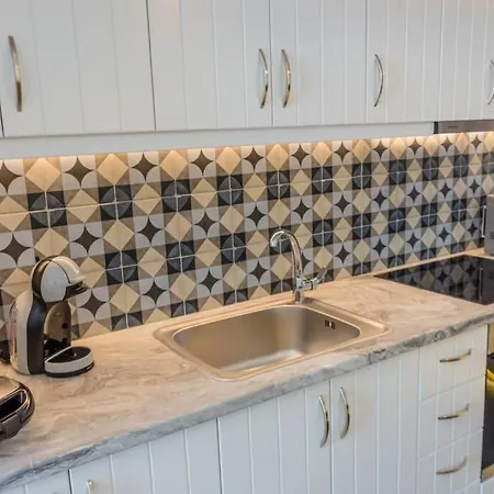 Casa Tholari Al Mare Pera Gyalos