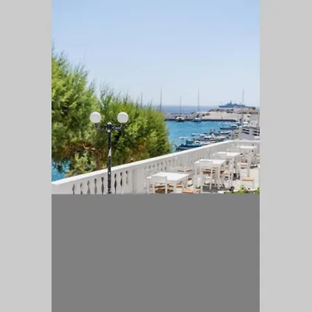 Casa Tholari Al Mare * Pera Gyalos