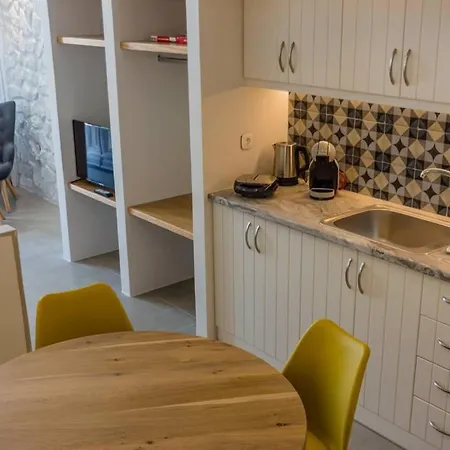 Semesterbostad Casa Tholari Al Mare Pera Gyalos