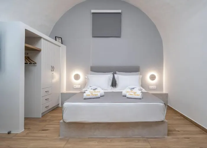 Casa Tholari Al Mare * Pera Gyalos